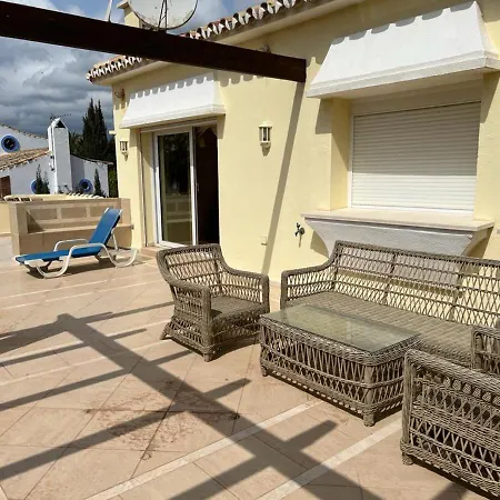 Beautiful 2 Steps From The Villa