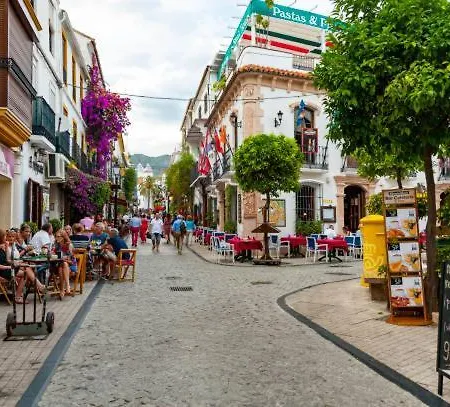 Villa Beautiful 2 Steps From The