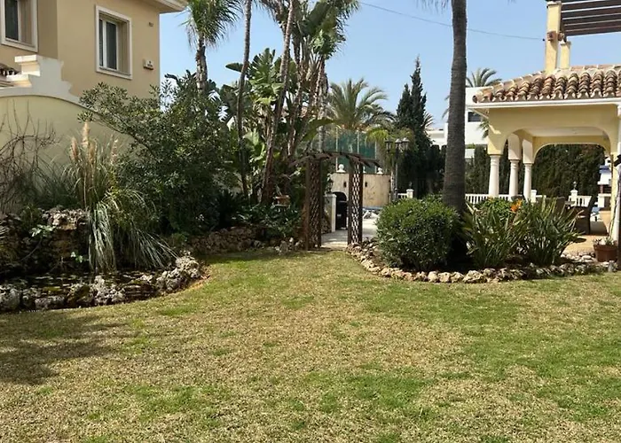 فيلة Beautiful 2 Steps From The