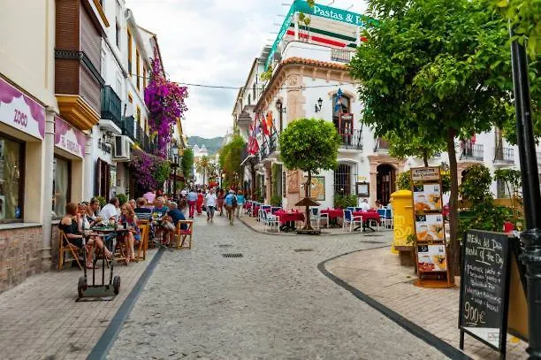 فيلة Beautiful 2 Steps From The