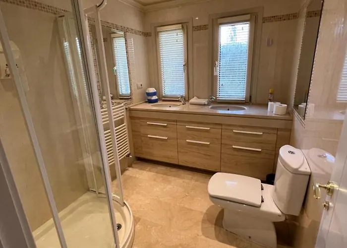 Beautiful 2 Steps From The *