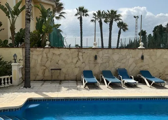 Beautiful 2 Steps From The * Marbella