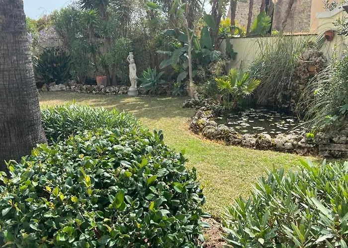 Beautiful 2 Steps From The Willa Marbella